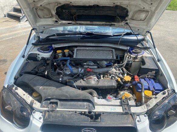 2004 Subaru Impreza II Рестайлинг 1, белый, 1100000 рублей - вид 9