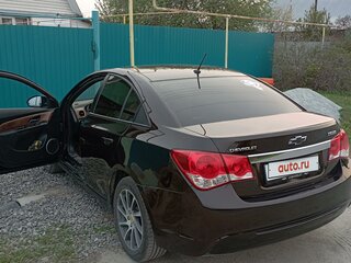 2013 Chevrolet Cruze I Рестайлинг, коричневый, 950000 рублей, вид 3