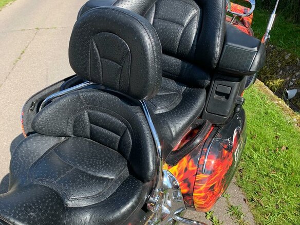 2004 Honda GL 1800 Gold Wing, красный - вид 18