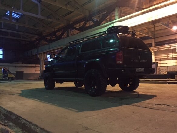 2005 Dodge RAM III (DR/DH), чёрный, 2200000 рублей - вид 10