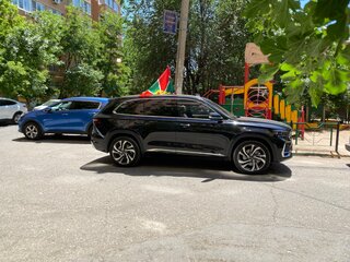 2023 Geely Monjaro (Xingyue L) I, чёрный, 3700000 рублей, вид 5