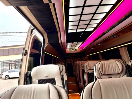2017 Mercedes-Benz Sprinter, белый, 8500000 рублей, вид 5
