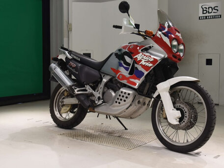 1997 Honda XRV 750 Africa Twin, белый, 560000 рублей, вид 3
