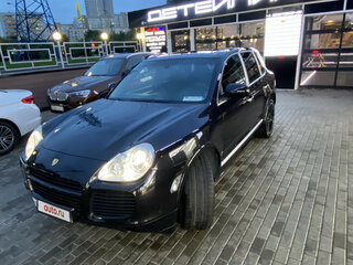 2004 Porsche Cayenne Turbo I (955), чёрный, 2500000 рублей, вид 3