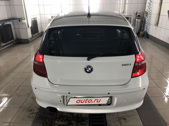 2011 BMW 1 серии 116i I (E81/E82/E87/E88) Рестайлинг, белый - вид 4