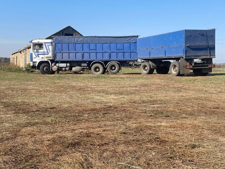 1988 Volvo F-Series, белый, 1300000 рублей, вид 2