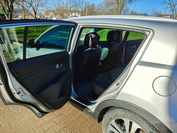 2013 Kia Sportage III, серебристый, 1500000 рублей - вид 24