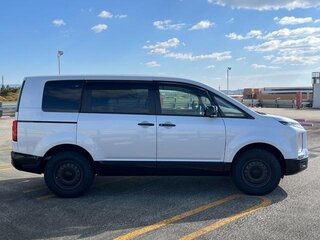 2022 Mitsubishi Delica D:5 I Рестайлинг, белый, 2720404 рублей, вид 4