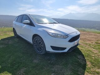 2018 Ford Focus III Рестайлинг, белый, 900000 рублей, вид 3