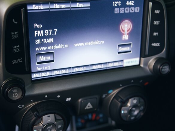 2013 Chevrolet Camaro V, жёлтый, 5100000 рублей - вид 17