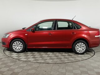 2013 Volkswagen Polo V, красный, 840000 рублей, вид 4