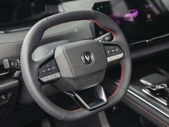 2025 Changan UNI-S I, белый - вид 18