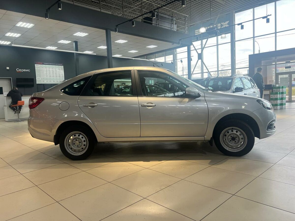Открыть фотографии: Lada (ВАЗ) Granta I Рестайлинг