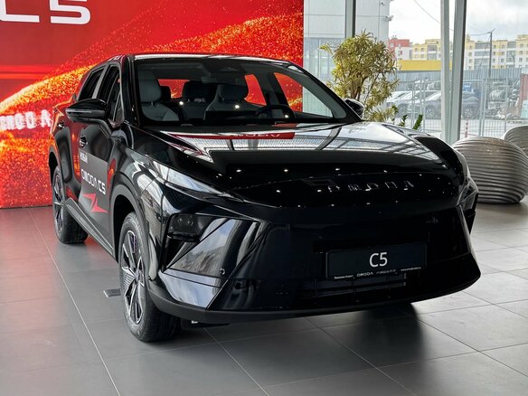 2026 Omoda C5 II, чёрный, 2399000 рублей - вид 1