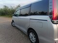 2019 Toyota Noah III (R80) Рестайлинг, серый, 2600000 рублей - вид 2