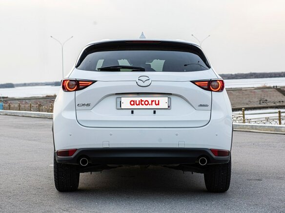 2017 Mazda CX-5 II, белый, 2690000 рублей - вид 4