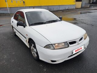 1998 Mitsubishi Carisma I, белый, 150000 рублей, вид 2