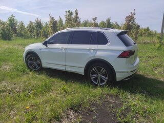2019 Volkswagen Tiguan II, белый, 3149000 рублей, вид 3