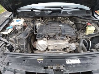 2013 Volkswagen Touareg II, серый, 2450000 рублей, вид 3