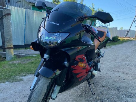 1999 Honda CBR 600F, чёрный, 360000 рублей, вид 2