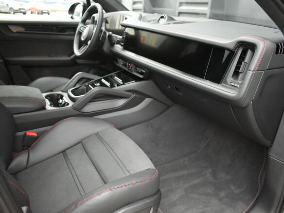 2025 Porsche Cayenne GTS III Рестайлинг, серый, 23999000 рублей - вид 15