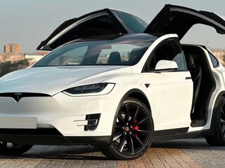 2018 Tesla Model X P100D I, белый, 4900000 рублей, вид 4