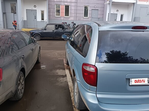 2005 Dodge Caravan 4-speed IV, серый - вид 2