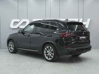 2022 BMW X5 40i IV (G05/G18), чёрный, 8499000 рублей, вид 2
