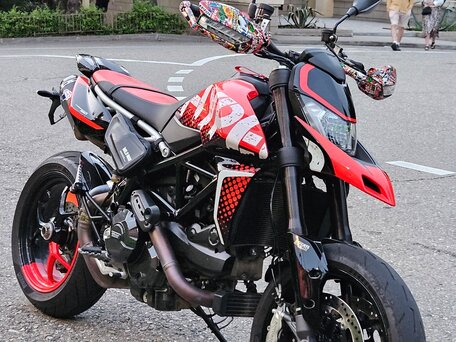 2022 Ducati Hypermotard, чёрный, 950000 рублей, вид 1