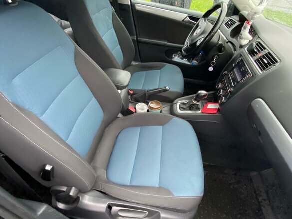 2013 Volkswagen Jetta VI, чёрный - вид 4