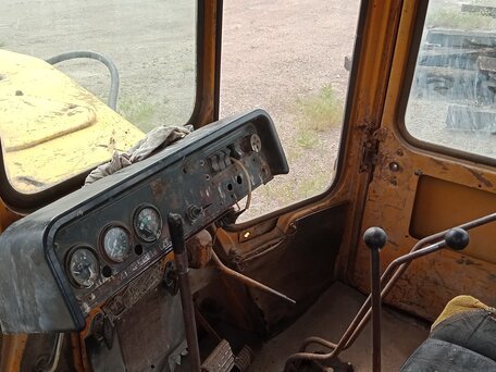 1989 ЧТЗ Т-170, жёлтый, 650000 рублей, вид 4