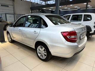 2025 Lada (ВАЗ) Granta I Рестайлинг, серебристый, 1174000 рублей, вид 2