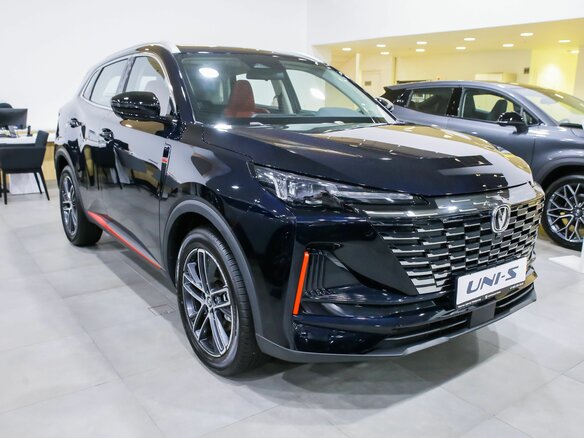 2025 Changan UNI-S I, чёрный - вид 5