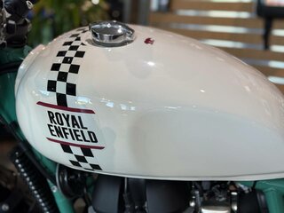 2026 Royal Enfield Bear 650, белый, 735000 рублей, вид 5