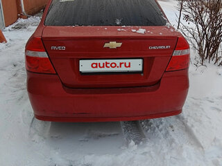 2011 Chevrolet Aveo I Рестайлинг, красный, 500000 рублей, вид 3