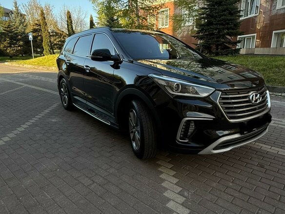 2016 Hyundai Santa Fe Grand III Рестайлинг, чёрный, 2450000 рублей - вид 3
