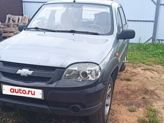 2009 Chevrolet Niva I Рестайлинг, серый, 390000 рублей, вид 2