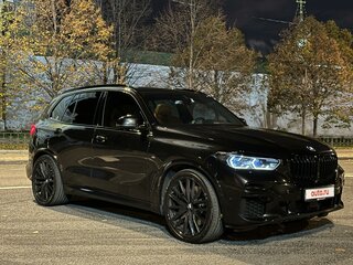 2021 BMW X5 40d IV (G05/G18), чёрный, 9950000 рублей, вид 3