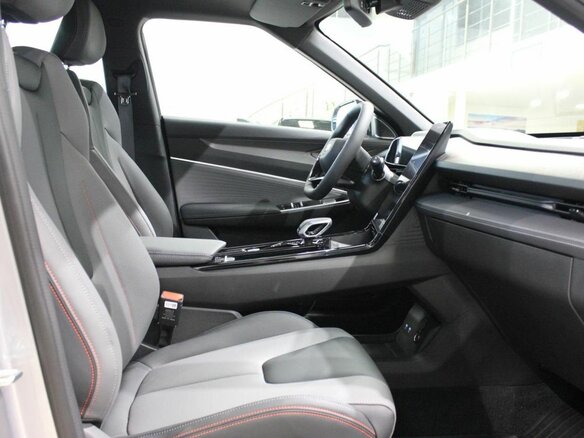 2026 Geely Cityray, белый, 3314990 рублей - вид 11