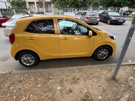 2022 Kia Picanto III Рестайлинг, жёлтый, 1300000 рублей, вид 2
