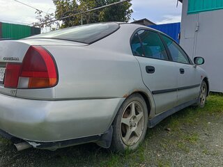 1998 Mitsubishi Carisma I, серебристый, 70000 рублей, вид 2