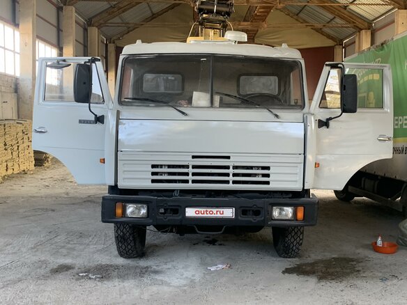 2003 КамАЗ 53229, белый, 2220000 рублей