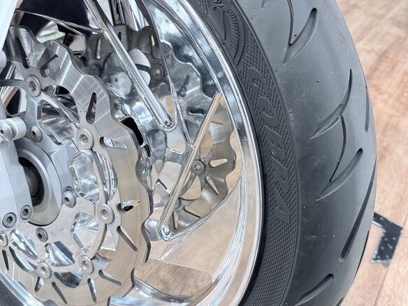 2007 Suzuki Boulevard M109R, белый, 1799000 рублей - вид 23