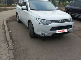 2012 Mitsubishi Outlander III, белый, 1240000 рублей, вид 3