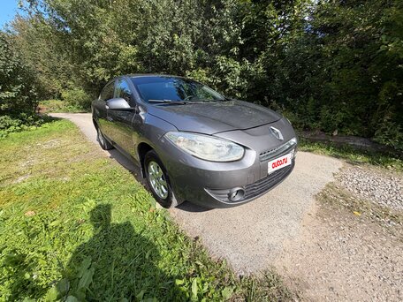 2011 Renault Fluence I, серый, вид 4