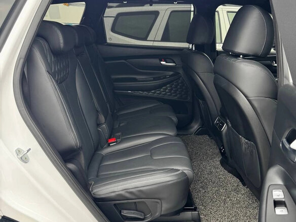 2021 Hyundai Santa Fe IV Рестайлинг, белый, 3950000 рублей - вид 35