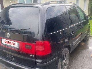 2003 Volkswagen Sharan I Рестайлинг 2, чёрный, 380000 рублей, вид 3