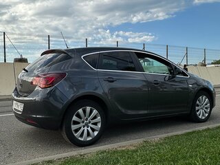 2011 Opel Astra J, серый, 480000 рублей, вид 5