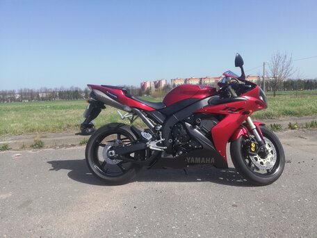2005 Yamaha YZF-R1, пурпурный, 933953 рублей, вид 5