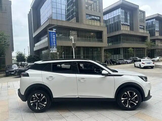 2022 Peugeot 2008 II, белый, 1225000 рублей, вид 3